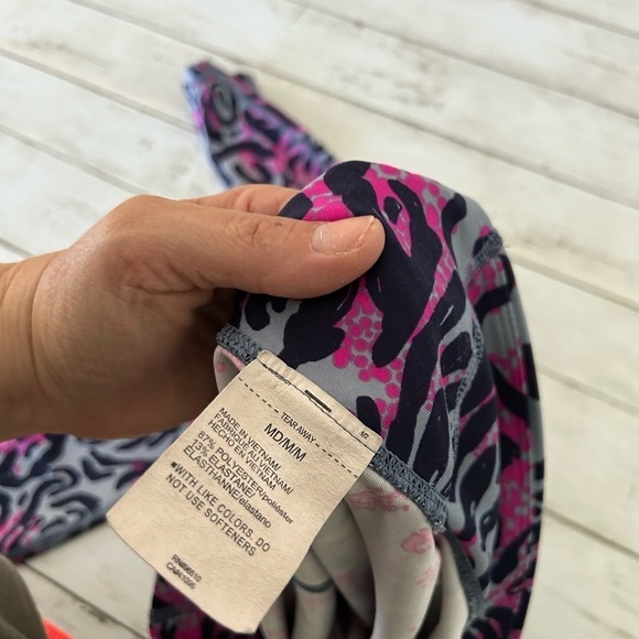 Under Armour Women's High Rise Ankle
Medium
Leggings Mineral Blue/Navy... - Picture 7 of 9